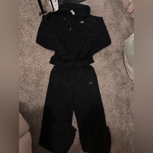 Alo Yoga Matching Set | Medium Hoodie & XXS Joggers